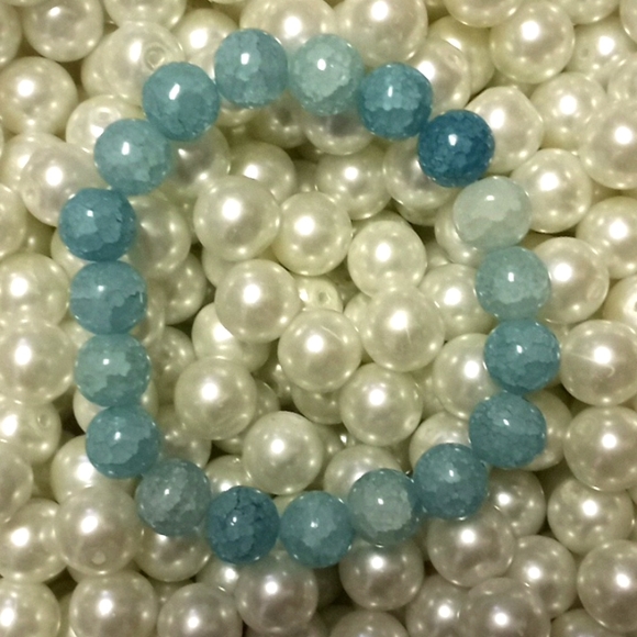 Tranquility Agate 10 MM Bead Stretch Bracelet - Picture 2 of 8